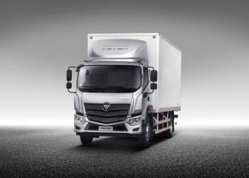 FOTON Auman R 4x2 Tractor